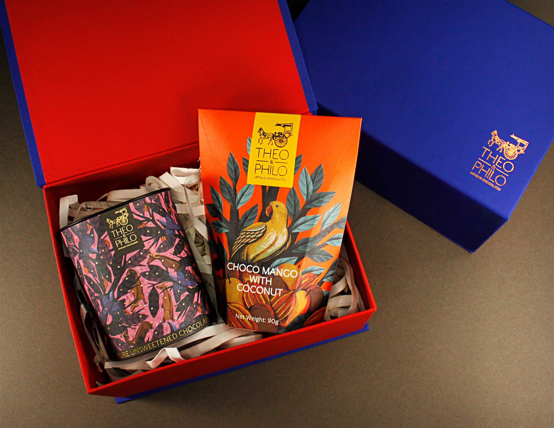 Theo & Philo Chocolate Mango Premium Box mango e 2 tavolette