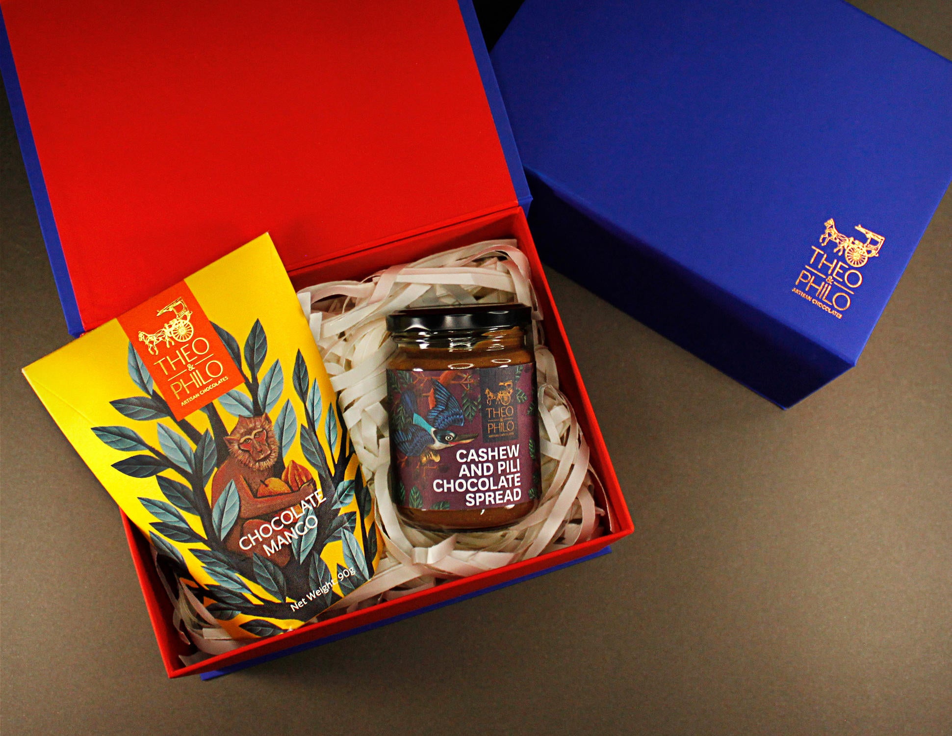 Theo & Philo Chocolate Mango Premium Box mango e 2 tavolette