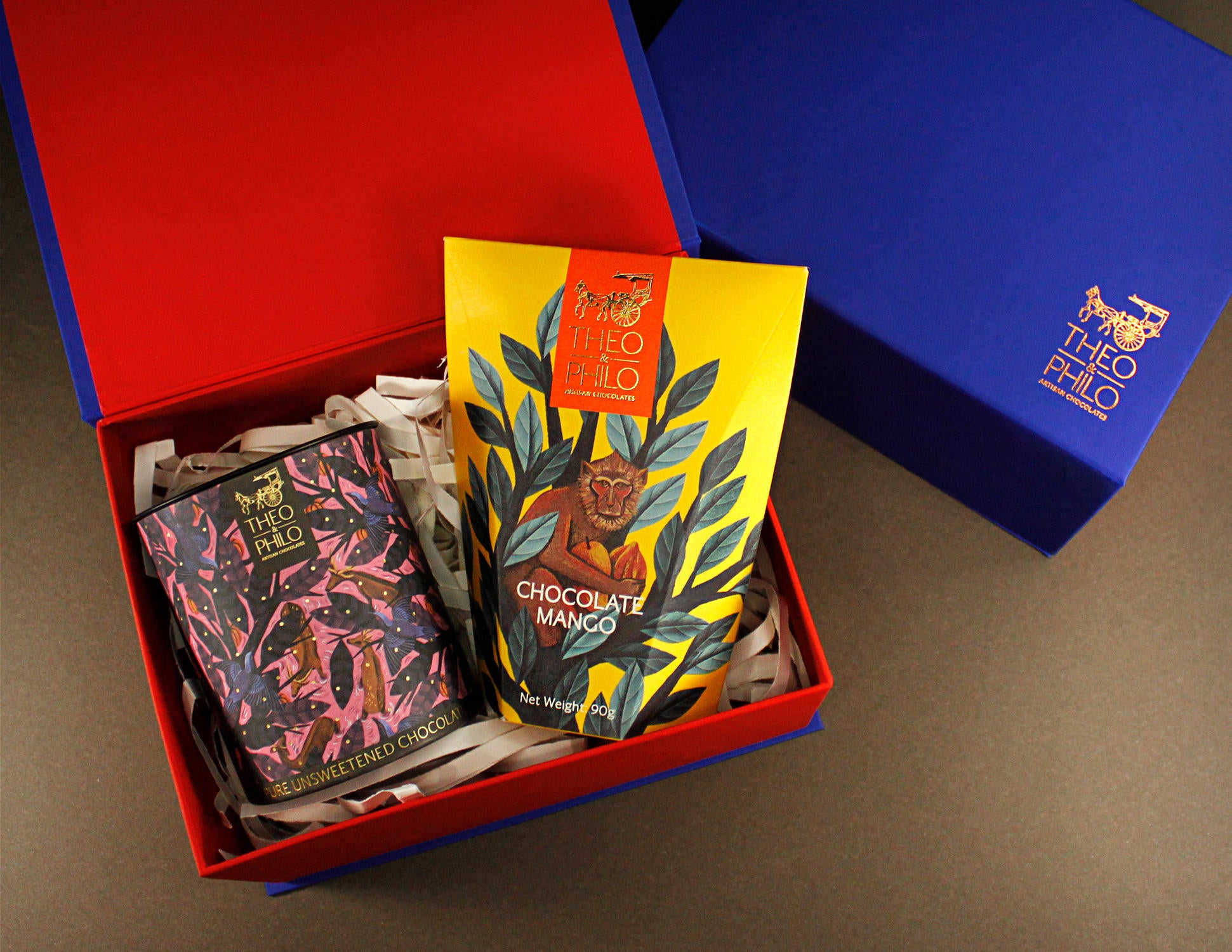 Theo & Philo Chocolate Mango Premium Box mango e 2 tavolette