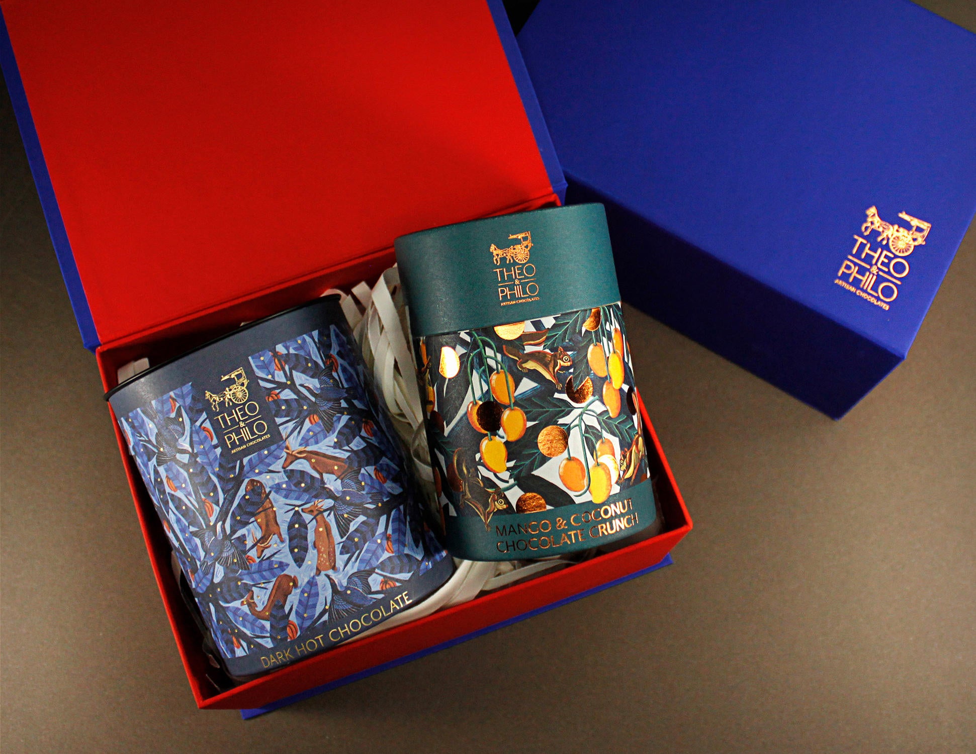 Theo & Philo Gift Sets Hot Chocolate set con 2 tavolette