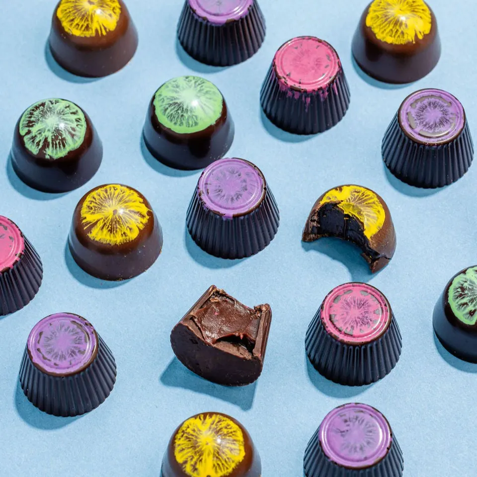 French Broad Bonbon Subscriptions box 12 praline mensile